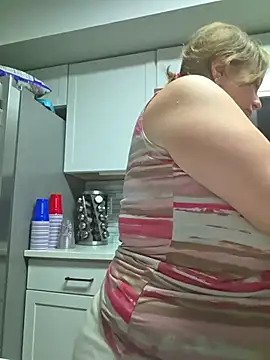 julimonroe webcam