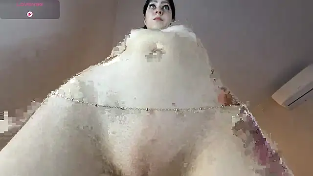 Elara__ live webcam show