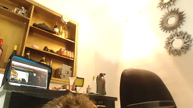 dalilasquirt1 webcam