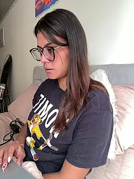 RachelWeisz_ webcam