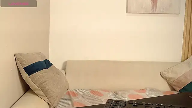 queen_adhara webcam