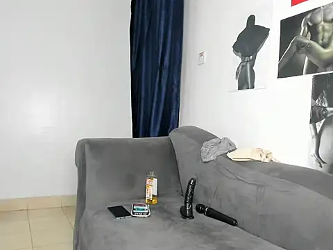 tinydolll live webcam show
