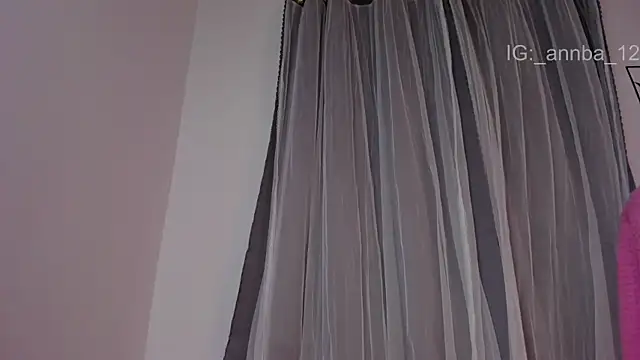 annie_barozzi webcam