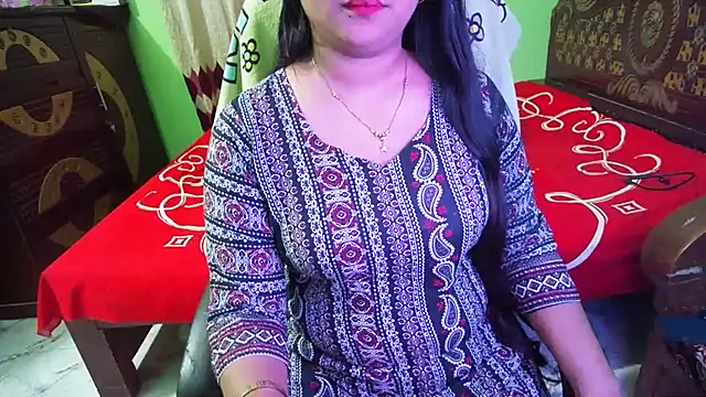 BengaliQueenStar webcam