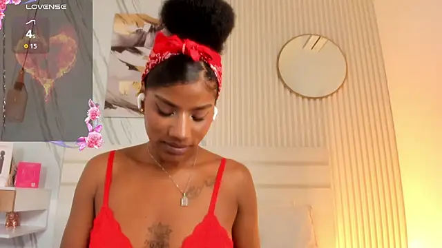 Afro_Luna webcam
