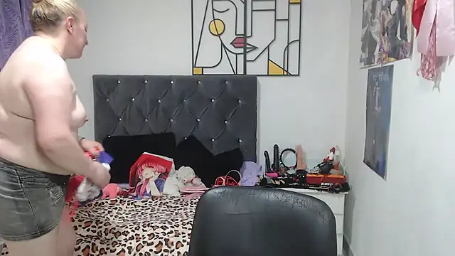 emperabigbootybigass webcam