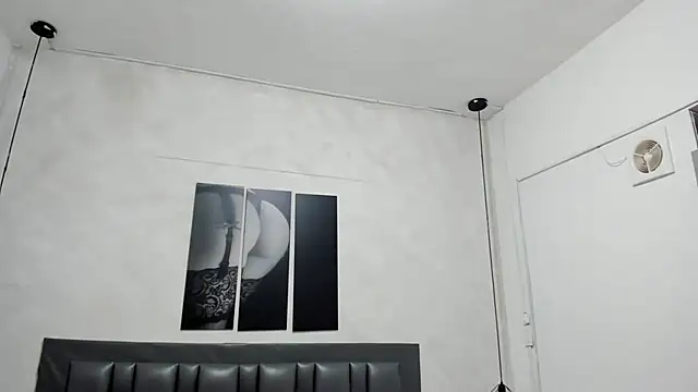 dakota_roussee live cam on StripChat