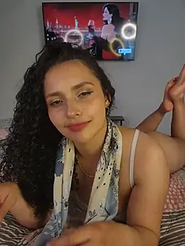 Lucy_Marin webcam