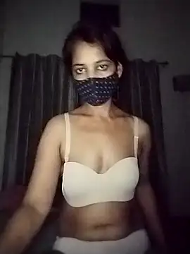 cutieNancy89 live cam on StripChat