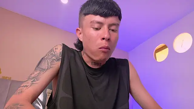 Nascary_Fox webcam