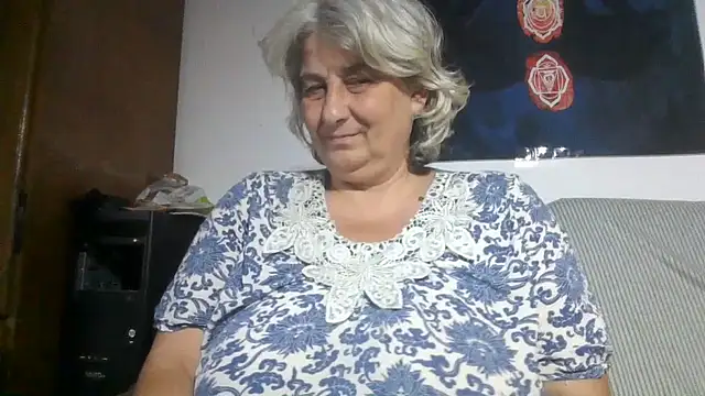 ExquisiteMature webcam