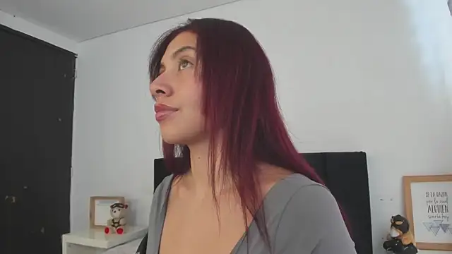 melanie_roux__ live cam on StripChat