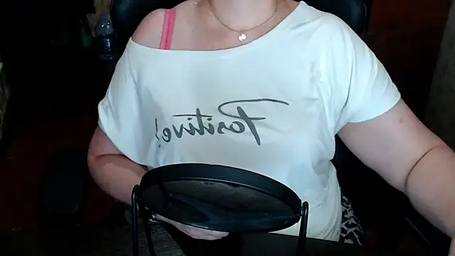 AlisaHot55 live cam on StripChat