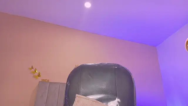 Nascary_Fox webcam