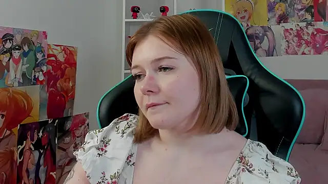 ElinaVale webcam