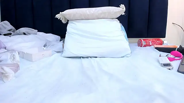 mayaevansmg webcam
