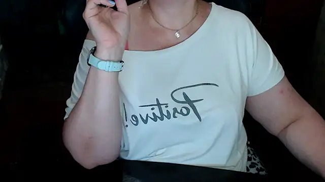 AlisaHot55 webcam