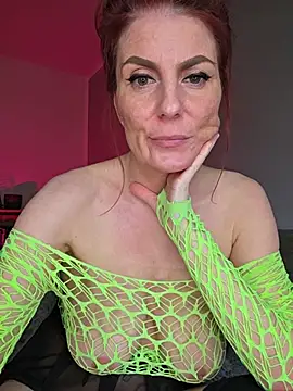 Nicky-Blue webcam