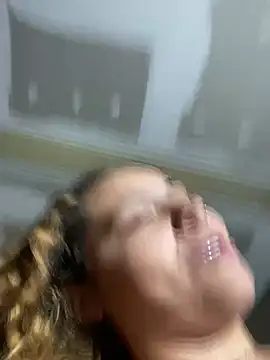 Chloe_Leaozinho webcam