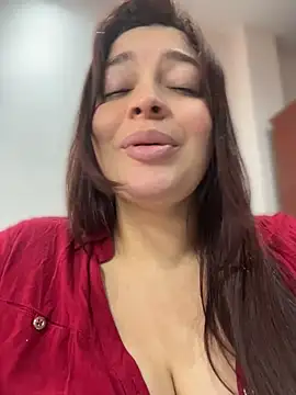 sarahreyess_11 webcam