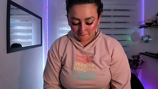 Emily_Jonesh webcam