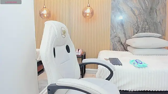 mary_spencer webcam
