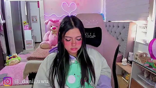 CuteDani_ webcam