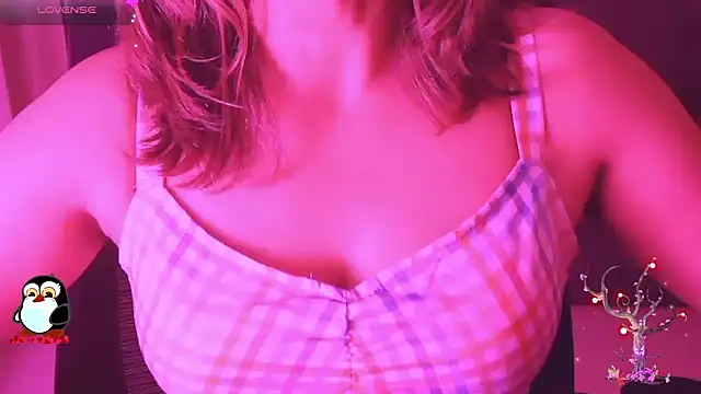 Layla_Ahh webcam