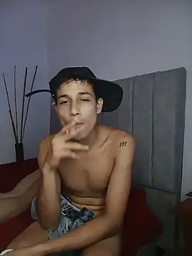 Dangerouspassion777 webcam