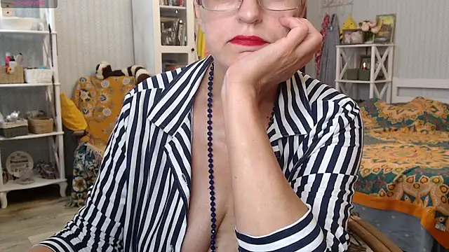 BloomingAllure webcam