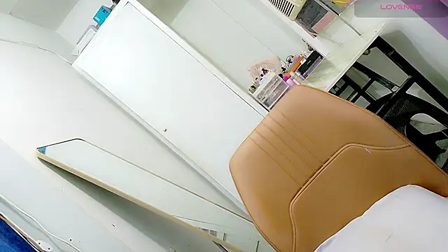 tgirljennie_69 webcam