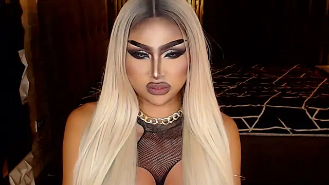 MassiveCockTrans webcam