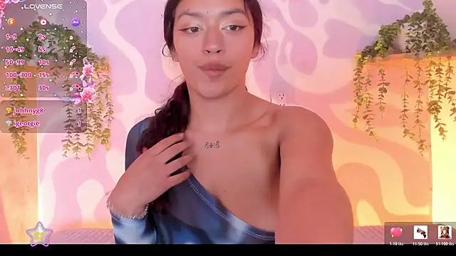 mia_scarlett7 webcam