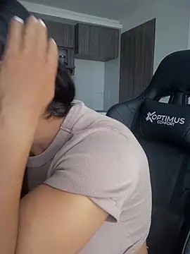 Natural_BIGASS_Nina webcam