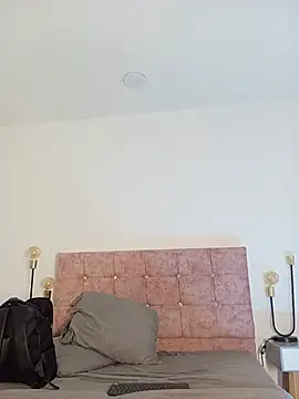 Dante_Knox webcam