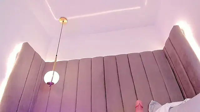 Ashley_Beaomunt webcam