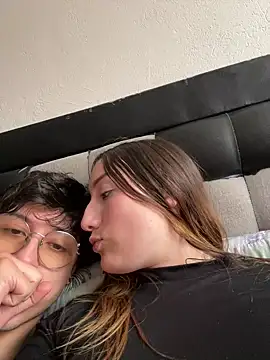 Valery_Salmons webcam