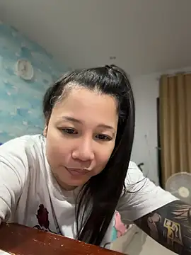LINDA_HD webcam