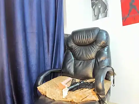 sexyebonyyyy webcam