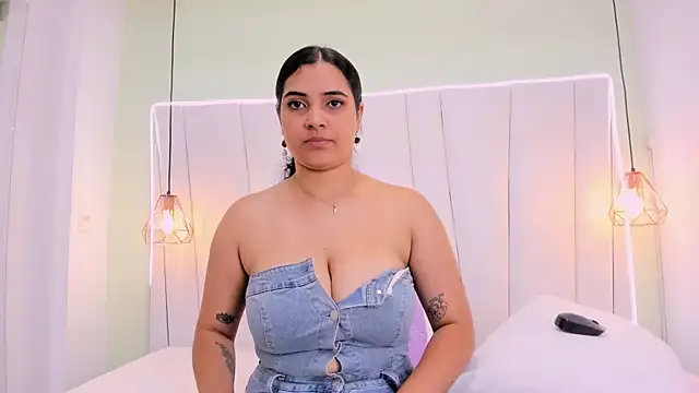 Salome_Baker webcam
