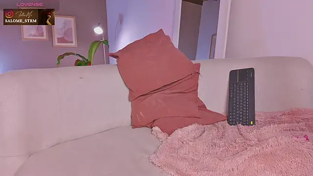 SalomeStorm_ webcam