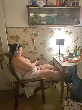 Nenssy555 webcam