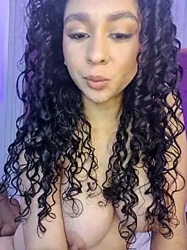 LiaMontiel_ webcam