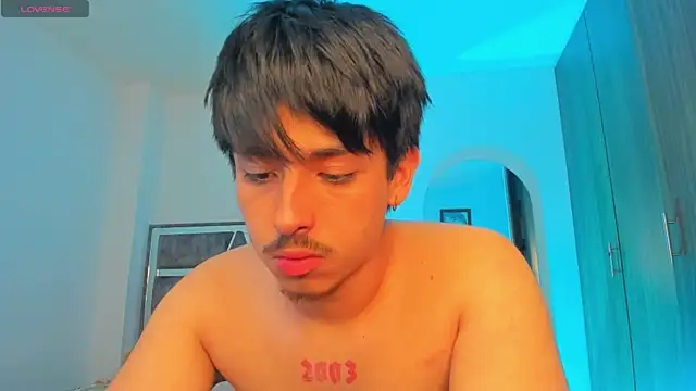 Maximo_Miller webcam