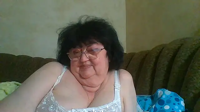 MilaSky5303 live cam on StripChat