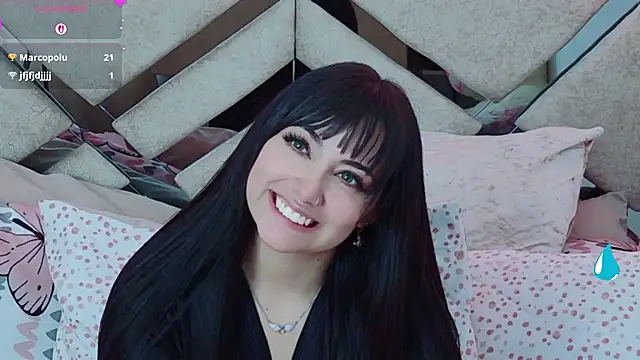 Sabrinaaa__ live cam on StripChat