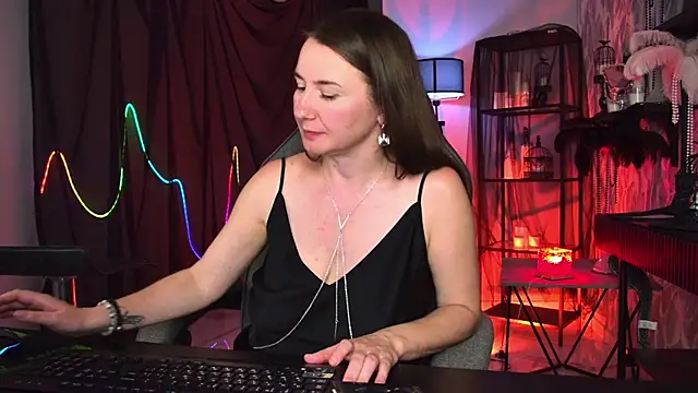 Golden_Dragon live cam on StripChat
