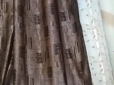 Queanah live cam on StripChat