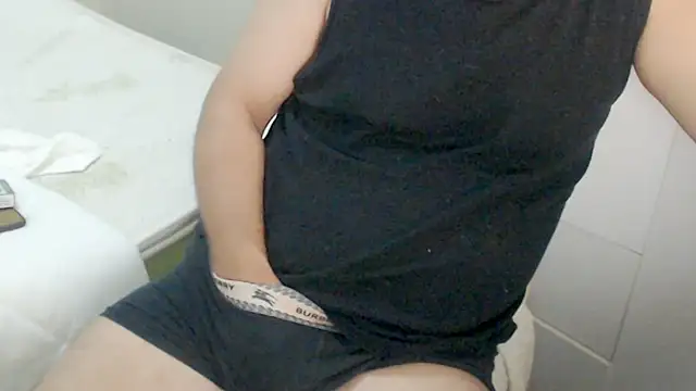 LiONTURK live cam on StripChat