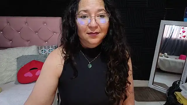 katifoxx live cam on StripChat